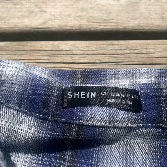 💜 SHEIN Women's Blue & White Plaid Flannel Button-Up Shirt - Size L (US 8/10) - Picture 2 of 6